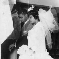 Photo de mariage d’Émile Ollivier et de sa femme Marie-Josée Glémaud, 23 décembre 1962