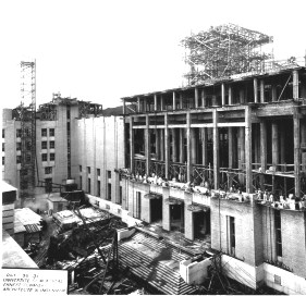 construction_hall3.jpg (29054 octets)