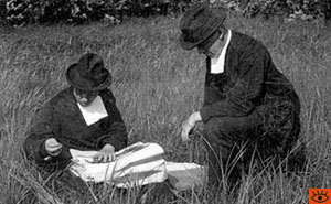 Les frères Rolland-Germain et Marie-Victorin lors d'une herborisation